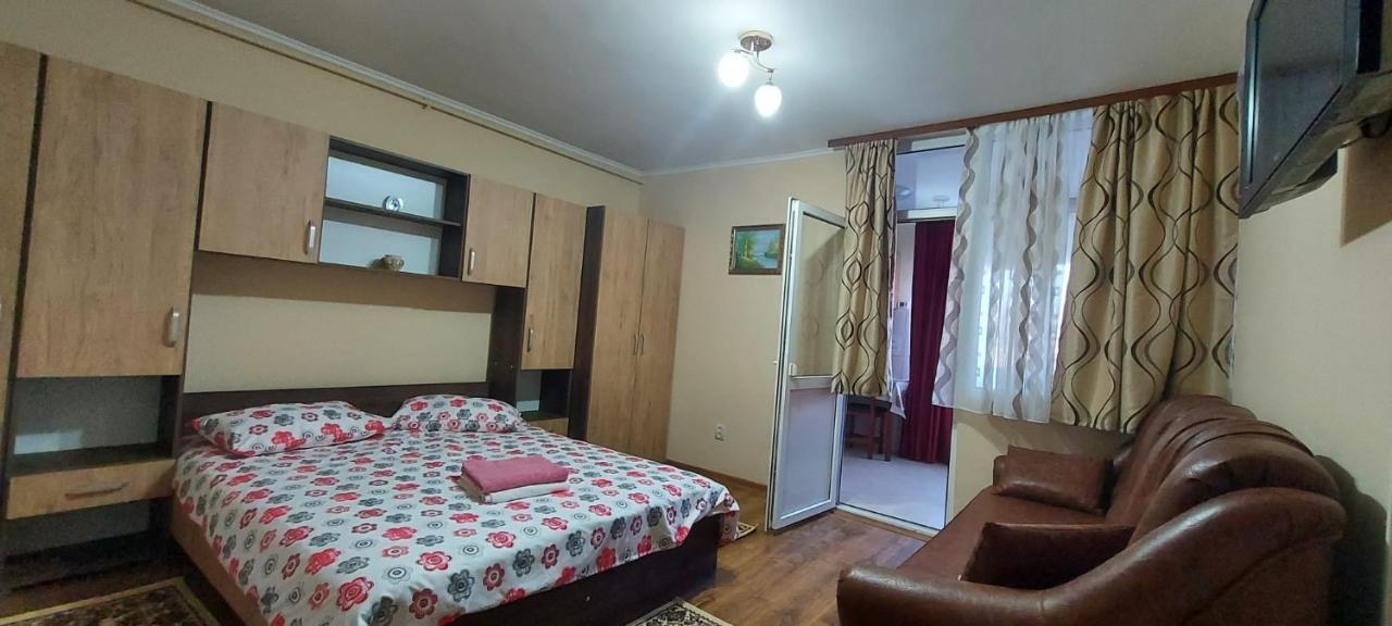 Flora Apartament Apartamento Satu Mare Exterior foto